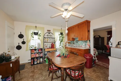 3 Cross Street Nashua NH 03064