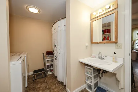 3 Cross Street Nashua NH 03064