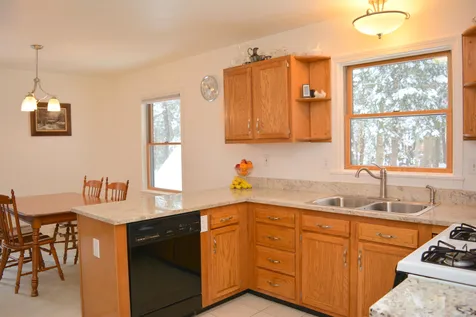 6 Hickory Overlook Enfield NH 03748