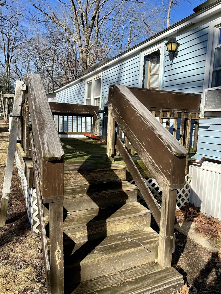 14 Lower Collins Street Seabrook NH 03874