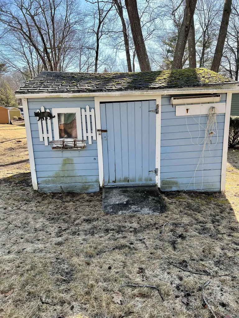 14 Lower Collins Street Seabrook NH 03874