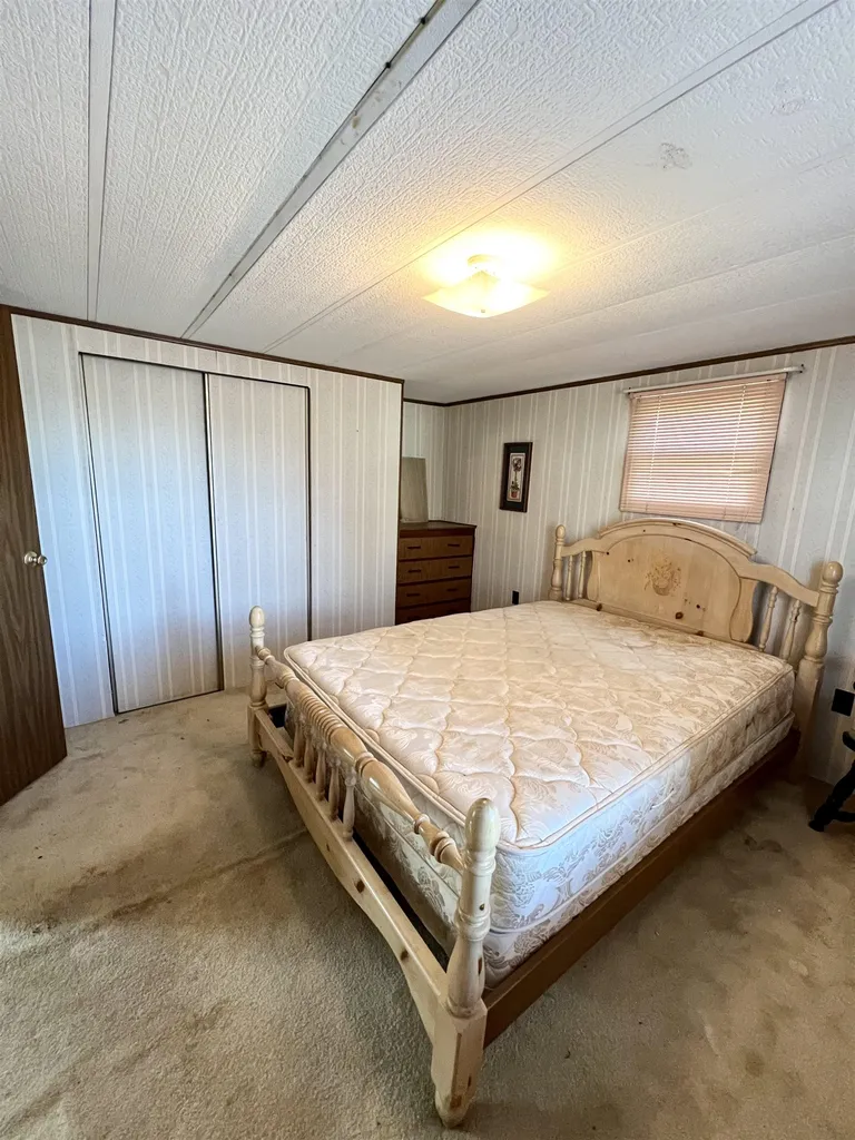 14 Lower Collins Street Seabrook NH 03874