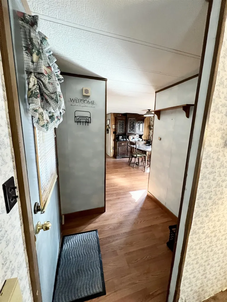 14 Lower Collins Street Seabrook NH 03874