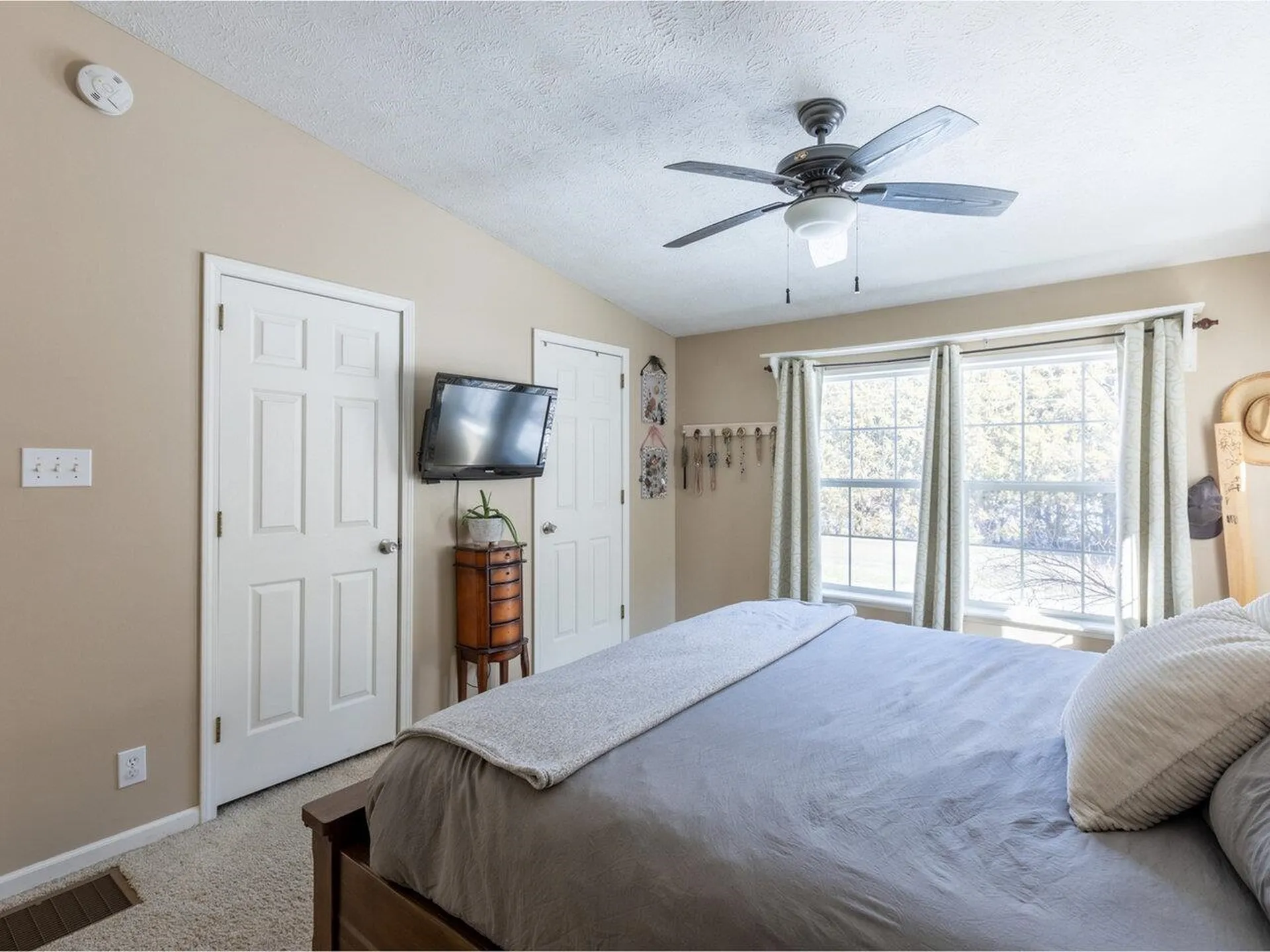33 Roberts Park West Road Huntington VT 05462
