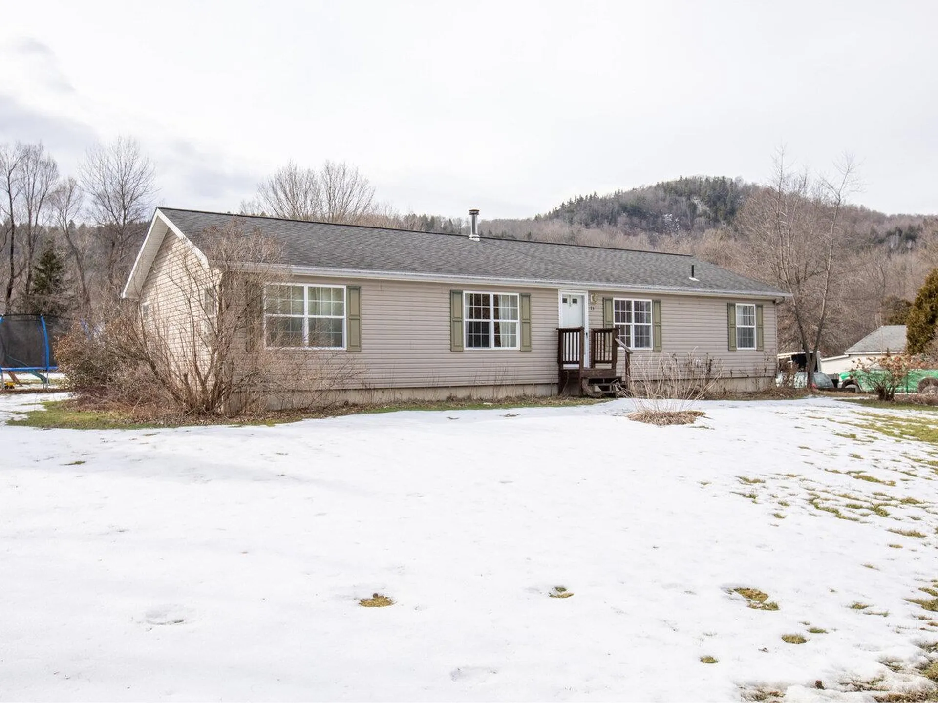 33 Roberts Park West Road Huntington VT 05462