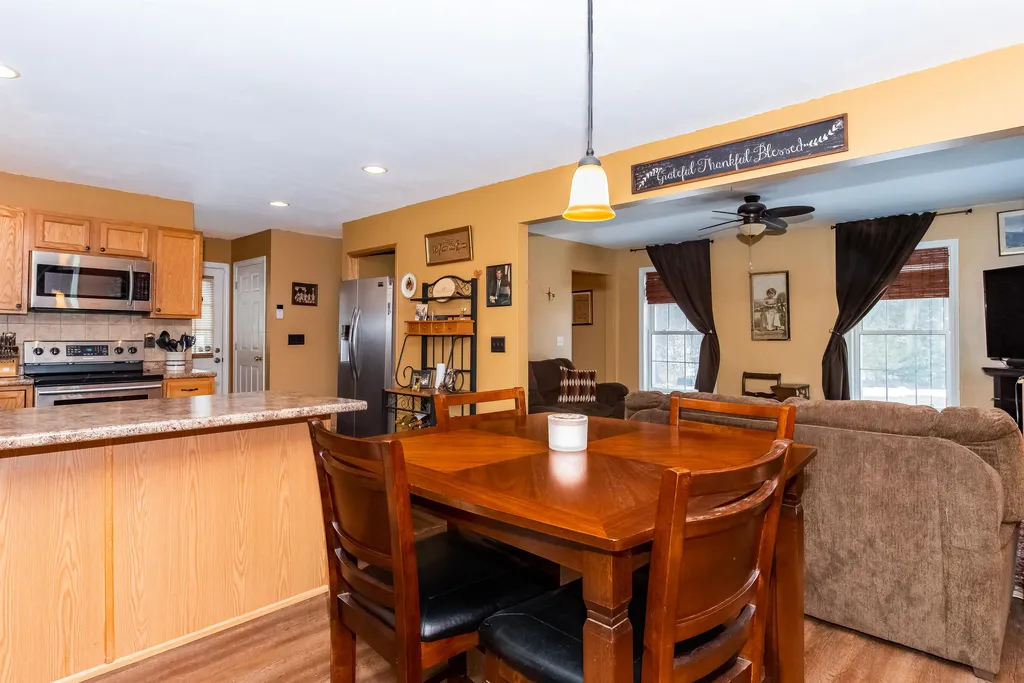 22 Shepherd Road Farmington NH 03835