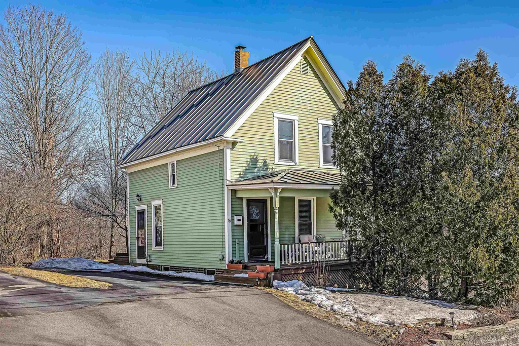 5 Blacksmith Street Lebanon NH 03766