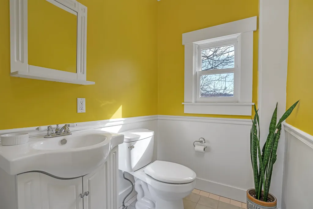 5 Blacksmith Street Lebanon NH 03766