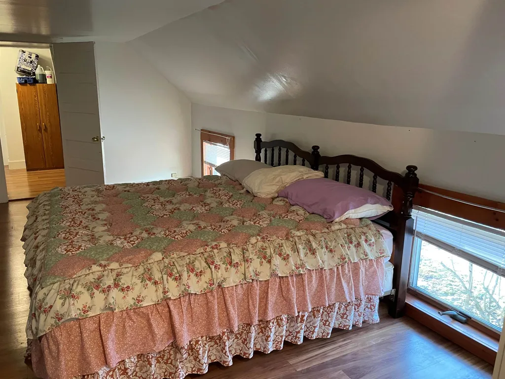 106 New Street Albany VT 05820