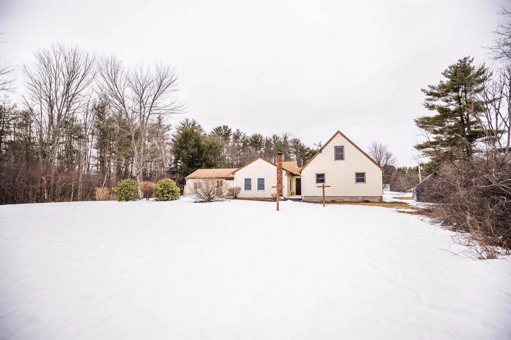 249 School Street Tilton NH 03276