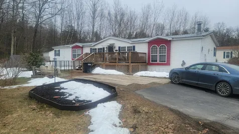 127 Morways Park Charlestown NH 03603