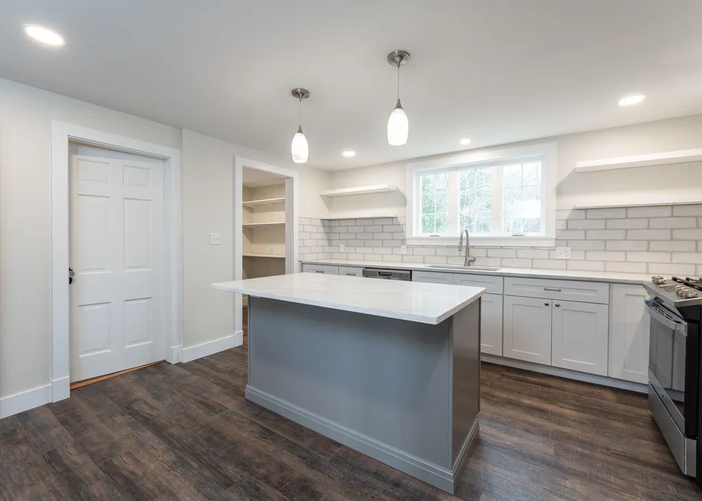 279 Packers Fall Road Durham NH 03824