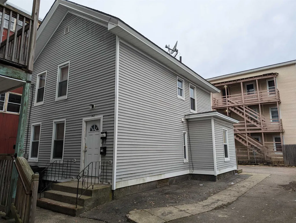 142 Pearl Street Manchester NH 03104