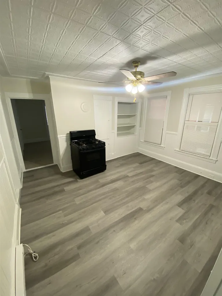 142 Pearl Street Manchester NH 03104
