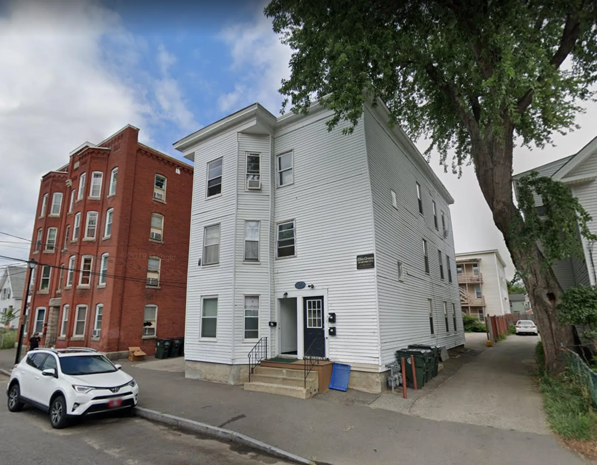 142 Pearl Street Manchester NH 03104