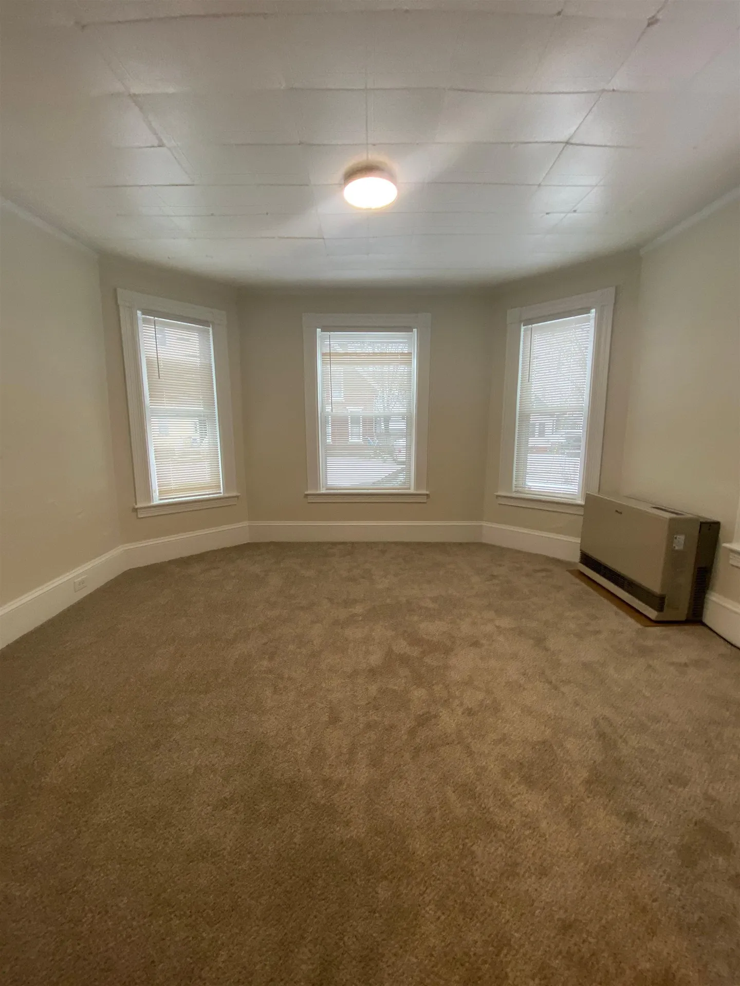 142 Pearl Street Manchester NH 03104