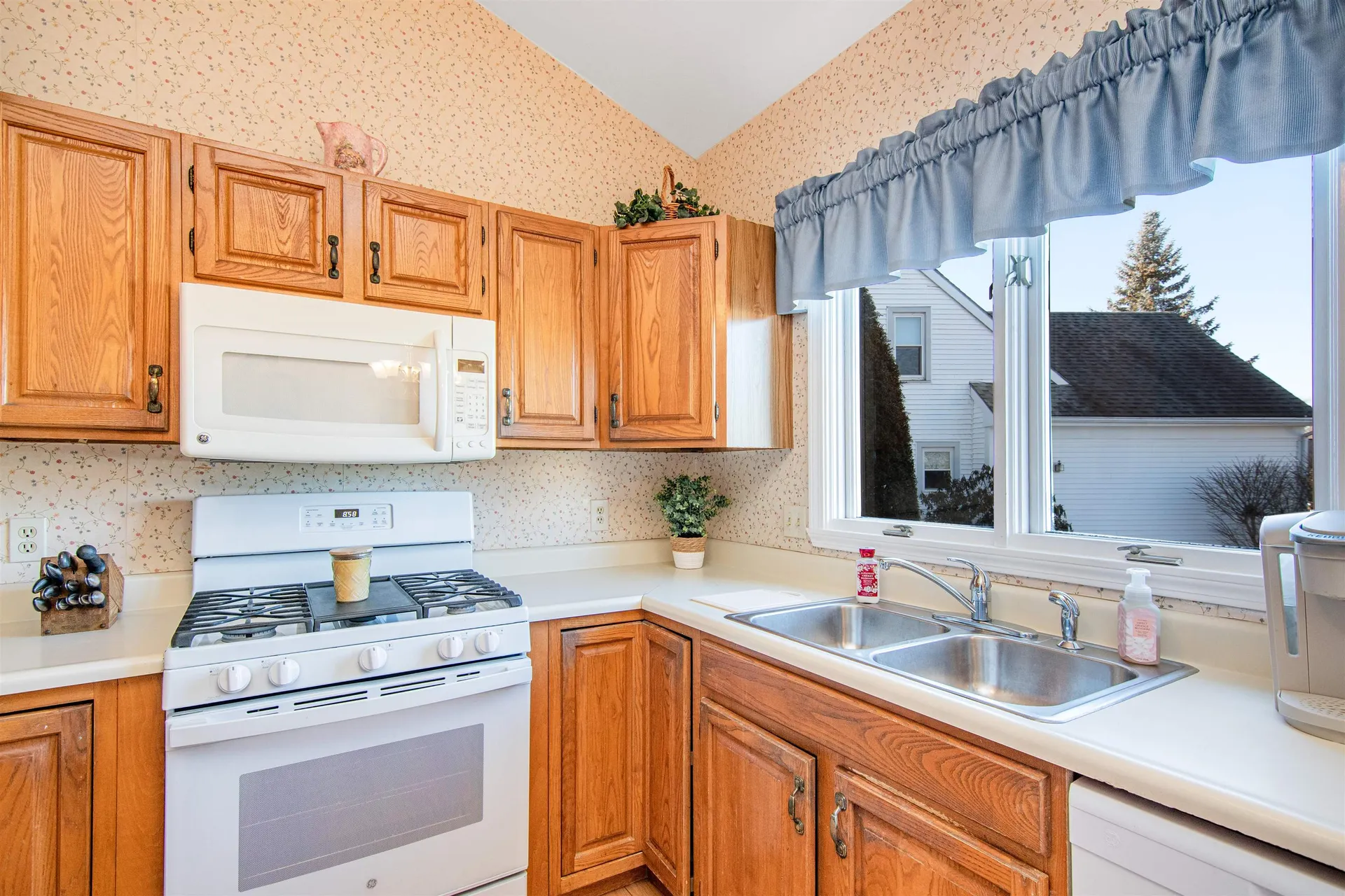 23 Walnut Lane Essex Junction VT 05452