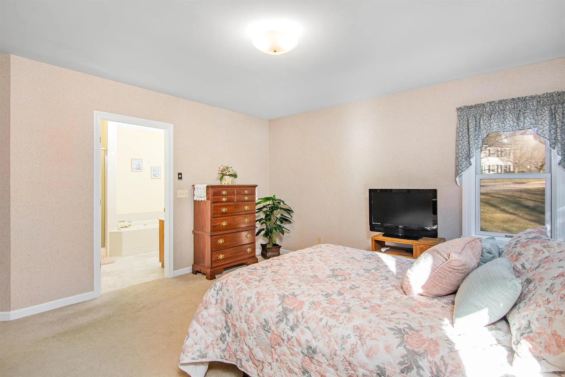 23 Walnut Lane Essex Junction VT 05452