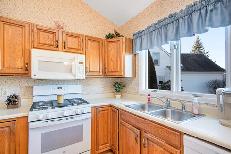 23 Walnut Lane Essex Junction VT 05452