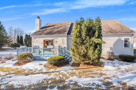 23 Walnut Lane Essex Junction VT 05452