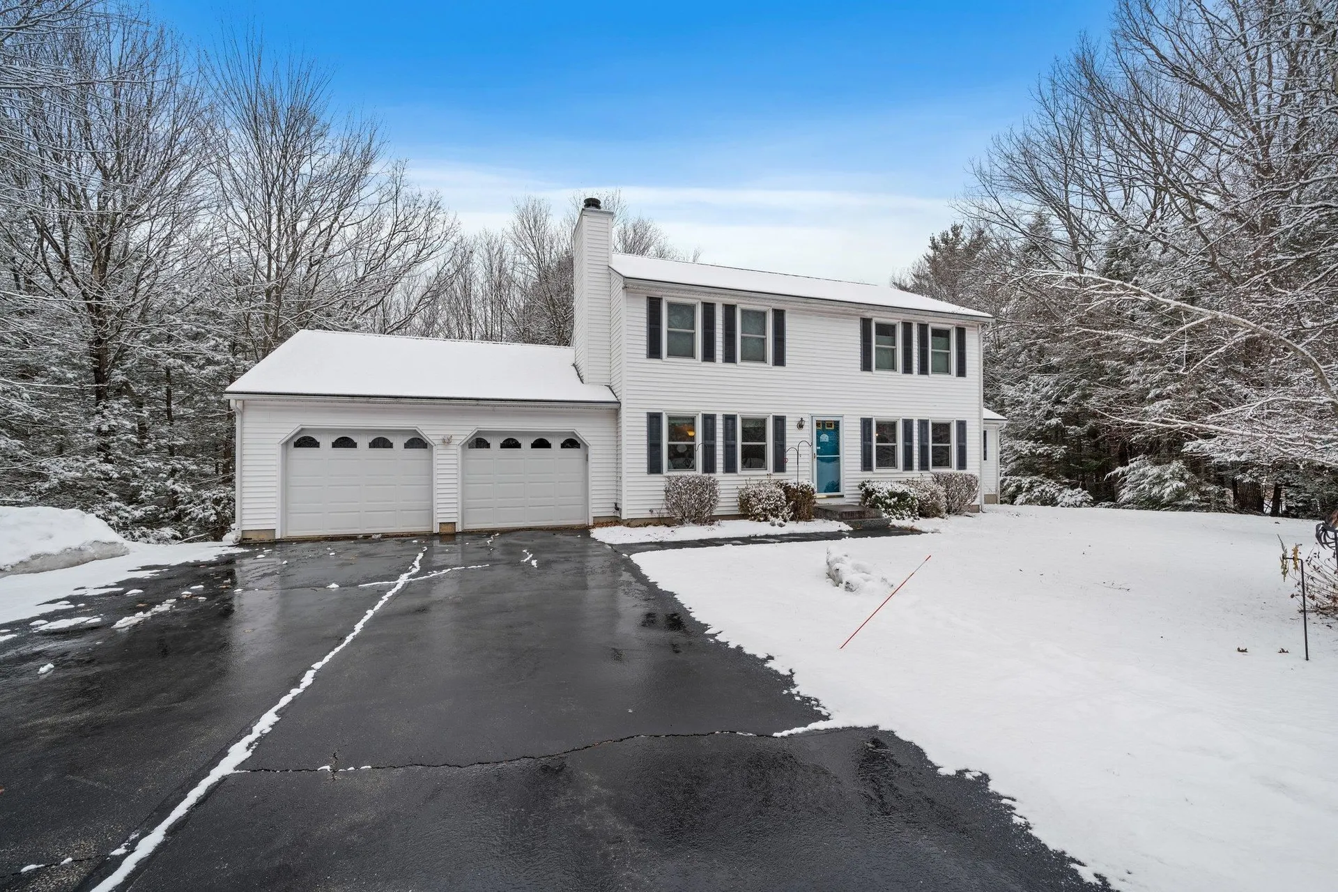 12 Ginger Drive Goffstown NH 03045-2939