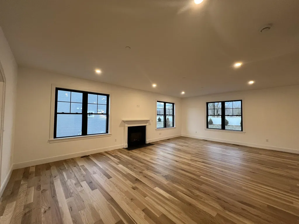 118 Sage Lane Portsmouth NH 03801