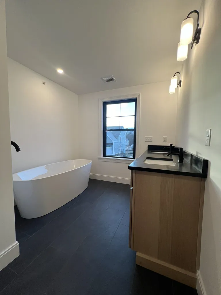 118 Sage Lane Portsmouth NH 03801