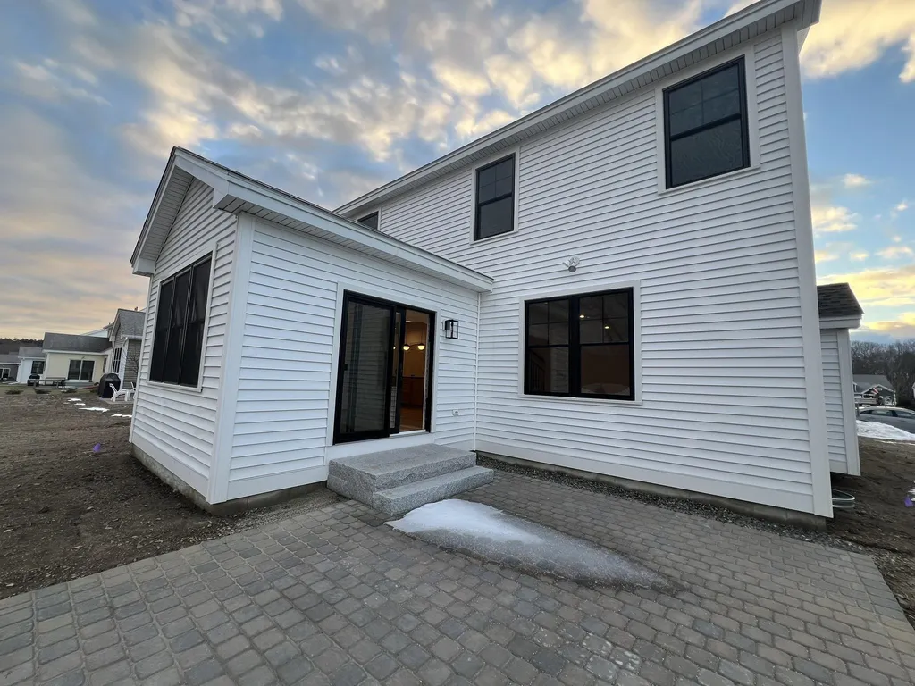 118 Sage Lane Portsmouth NH 03801