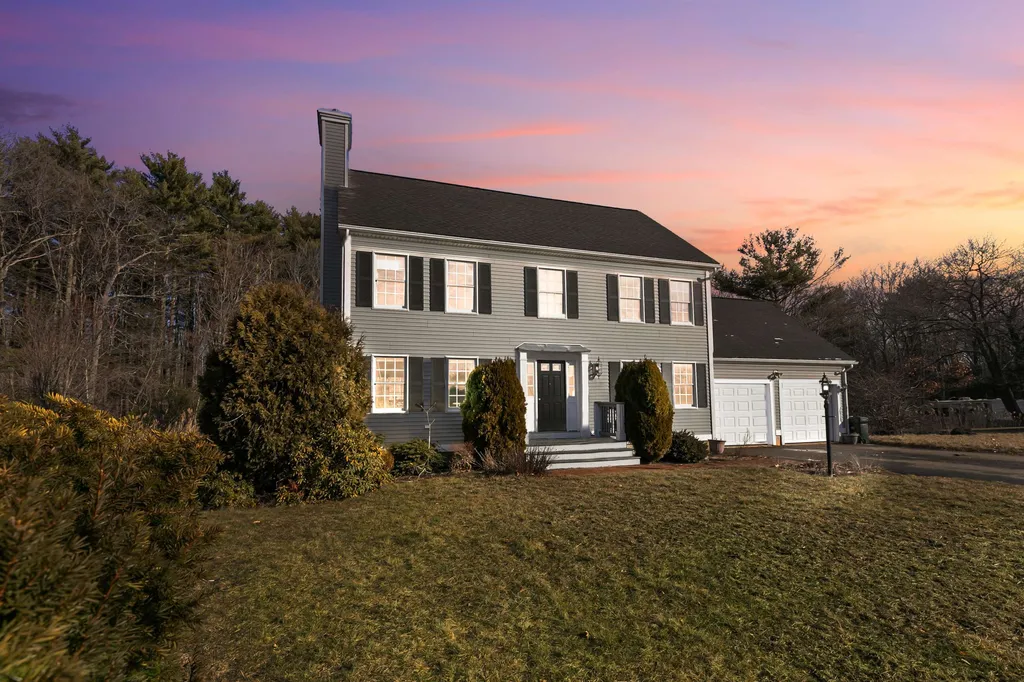 38 Viola Circle Seabrook NH 03874