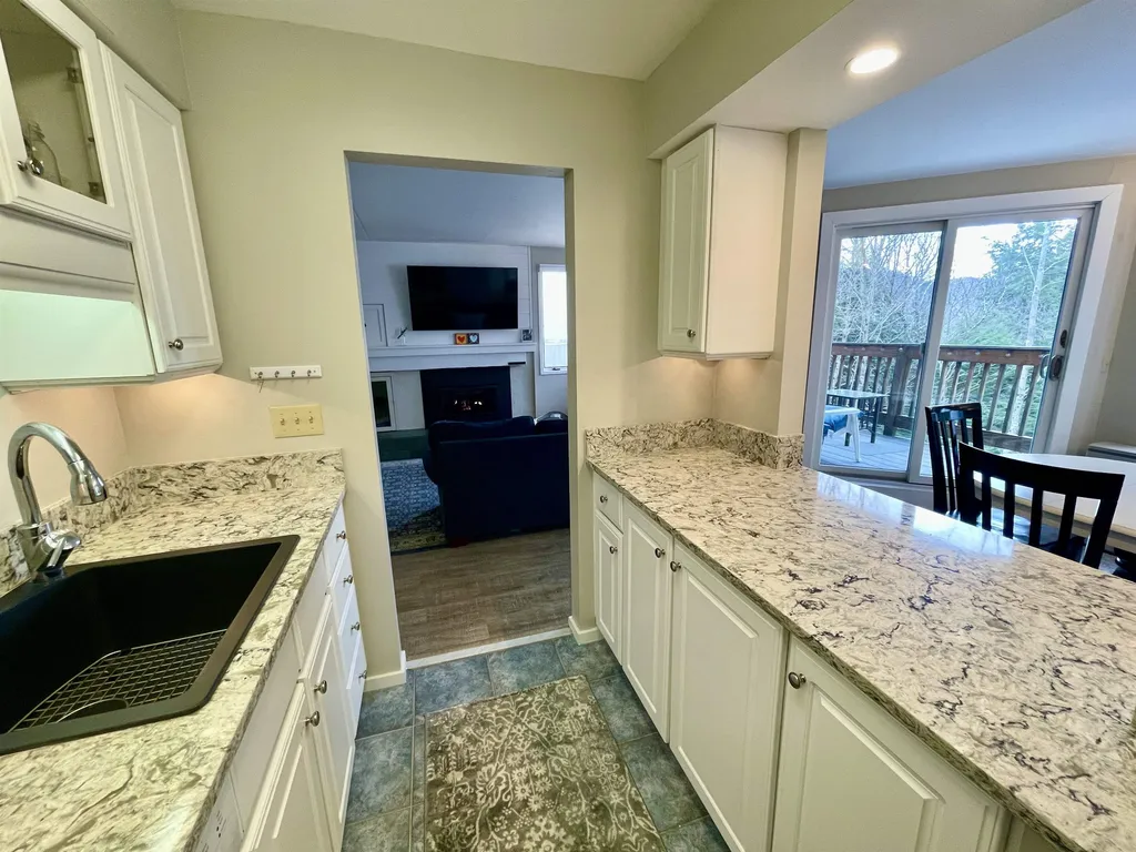 102 Upper Phase Road Warren VT 05674