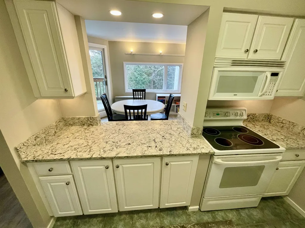 102 Upper Phase Road Warren VT 05674