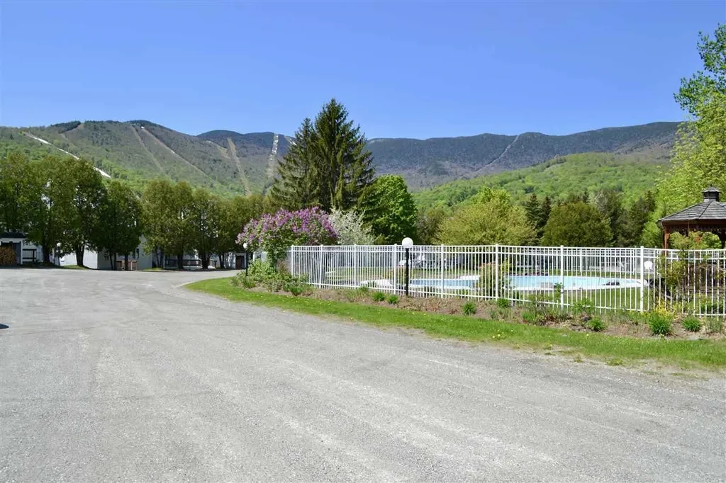 102 Upper Phase Road Warren VT 05674