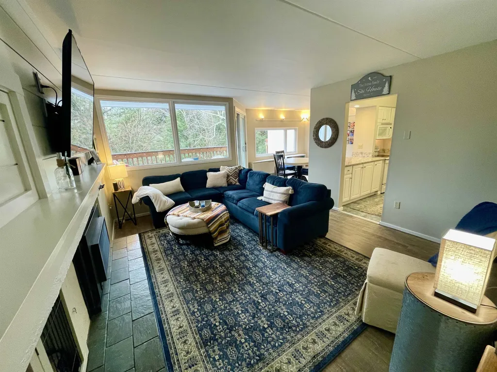 102 Upper Phase Road Warren VT 05674
