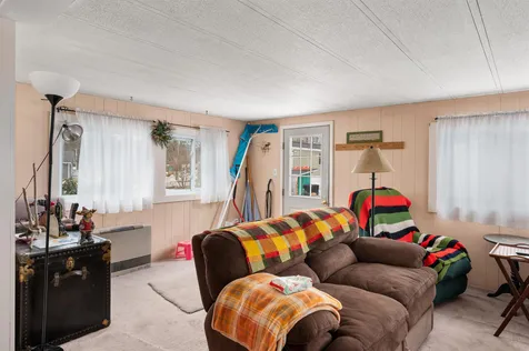16 Lamp Street Conway NH 03860