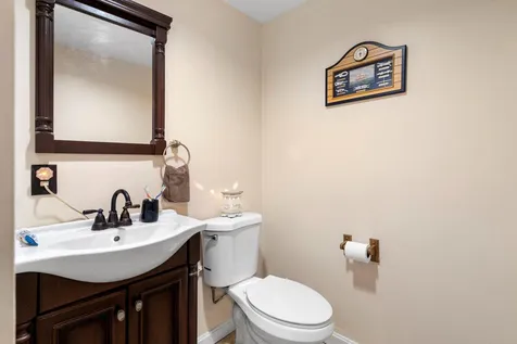 29 Stevens Hill Road Nottingham NH 03290