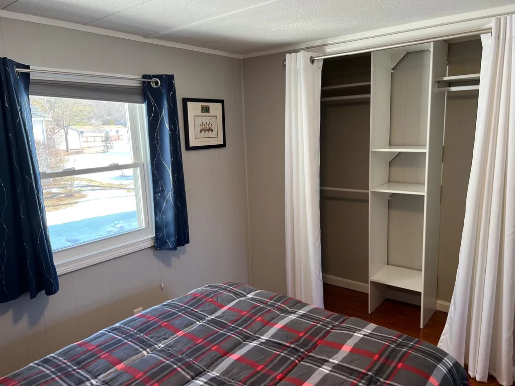 11 Circlefield Drive Nashua NH 03062