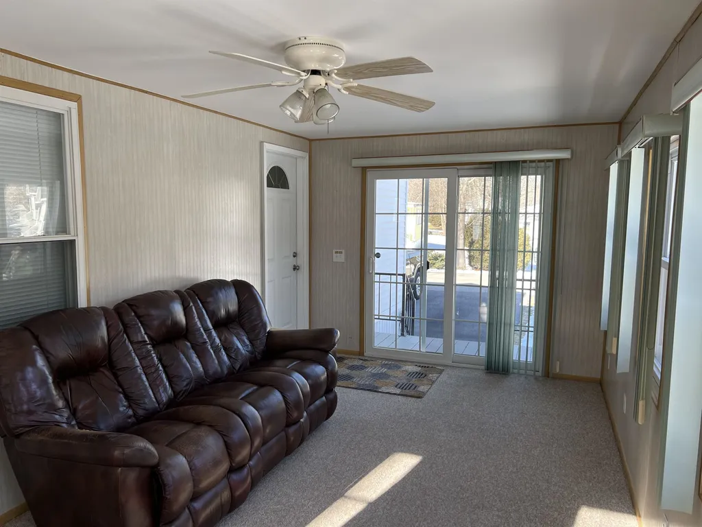 11 Circlefield Drive Nashua NH 03062