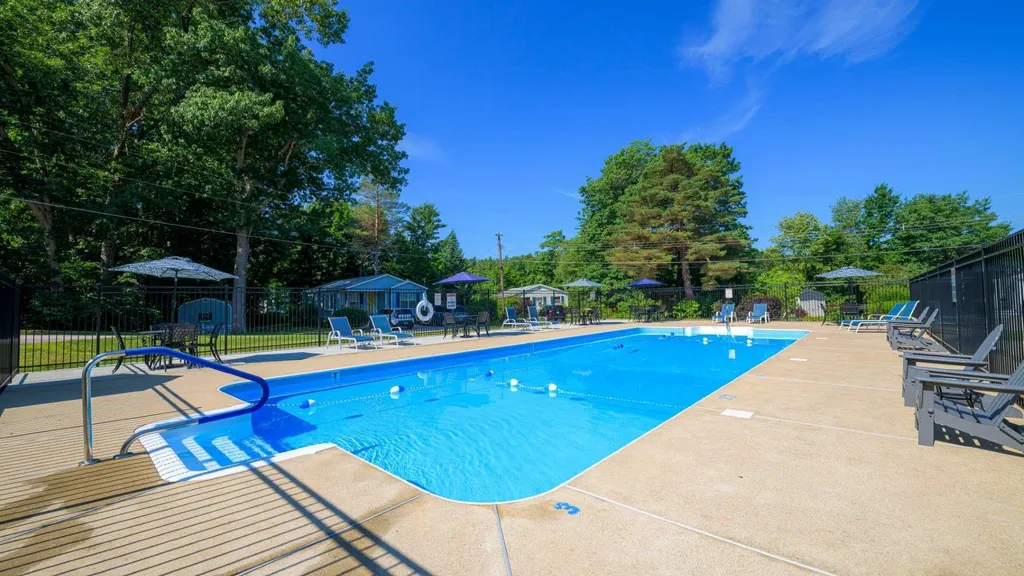 11 Circlefield Drive Nashua NH 03062