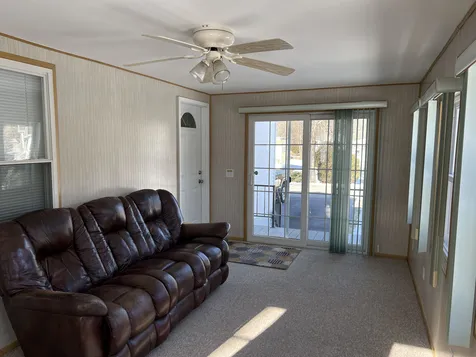 11 Circlefield Drive Nashua NH 03062