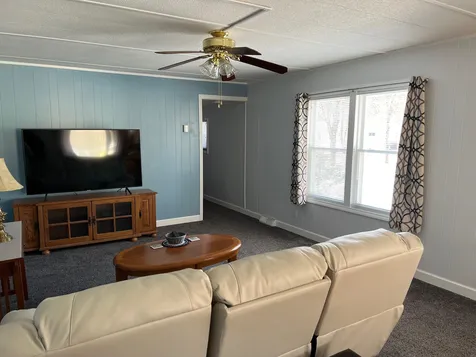 11 Circlefield Drive Nashua NH 03062