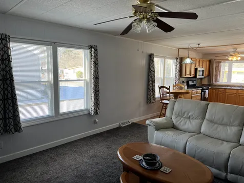 11 Circlefield Drive Nashua NH 03062