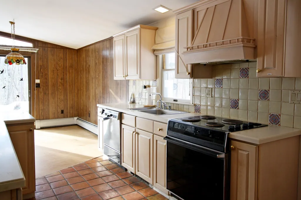 138 Maiden Lane Ripton VT 05766