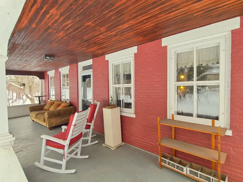 52 Main Street Milton VT 05468