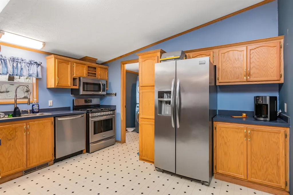 130 Sunwood Lane Bristol VT 05443