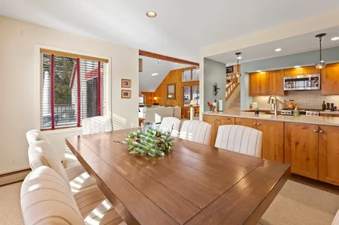 8 Rock Ridge Road Winhall VT 05340
