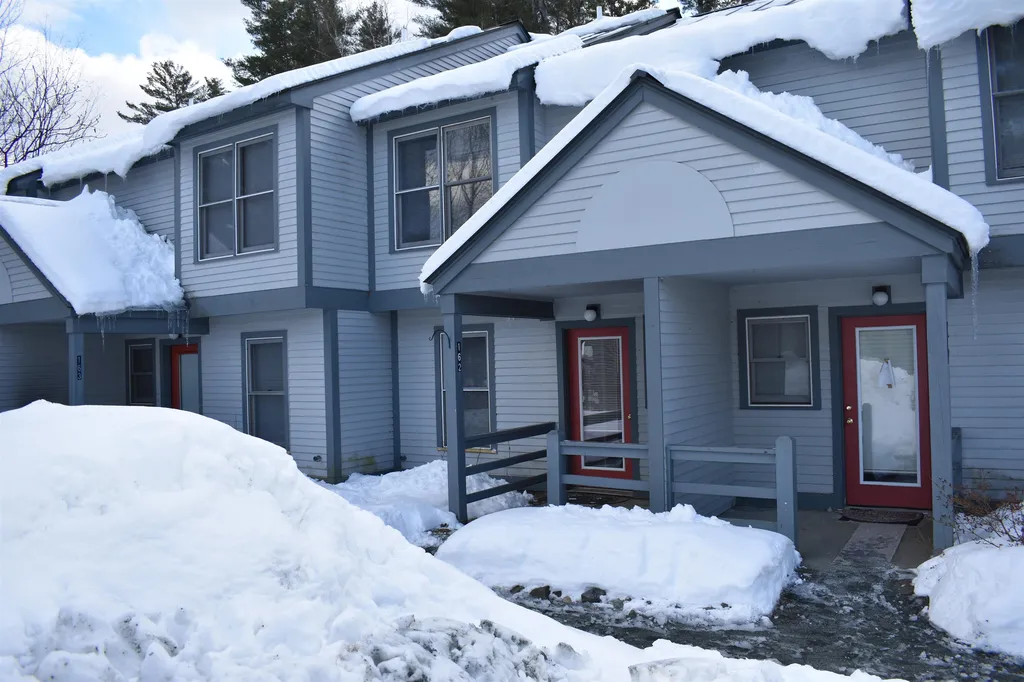 10 Merrill Place Enfield NH 03748