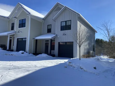 94 Hill Street Stowe VT 05672