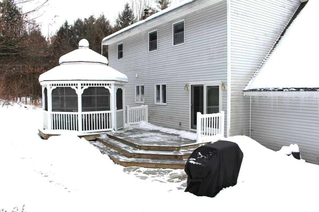 429 Browns River Road Essex VT 05452