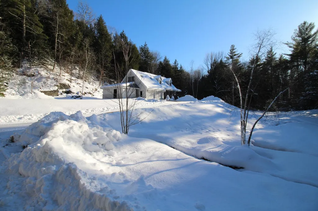 429 Browns River Road Essex VT 05452