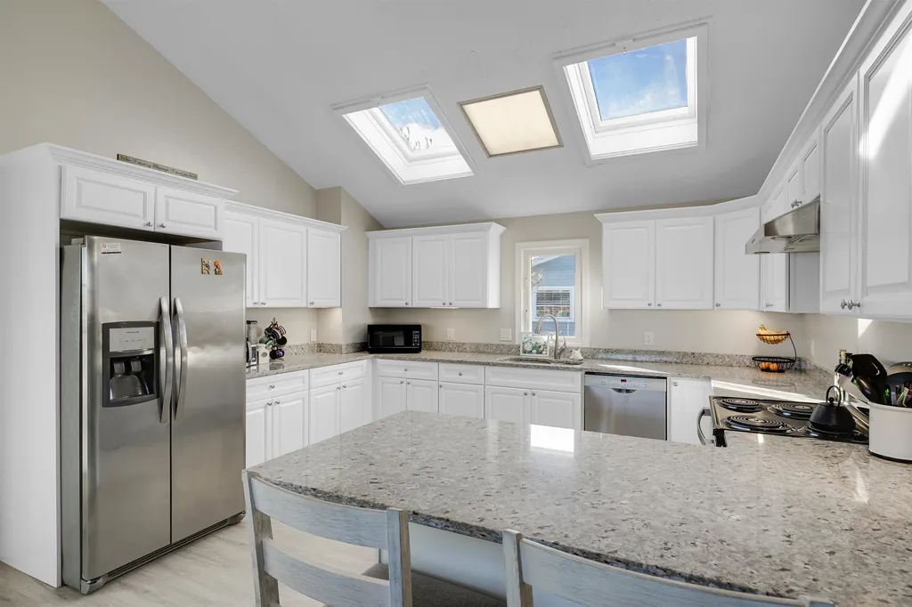 55 Glade Path Hampton NH 03842